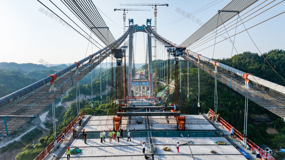 交通建设  高速公路  张官高速  G59  洞庭溪特大桥  沅陵