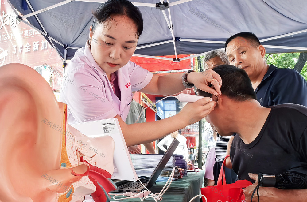 嘉禾：义诊服务  迎接助残日