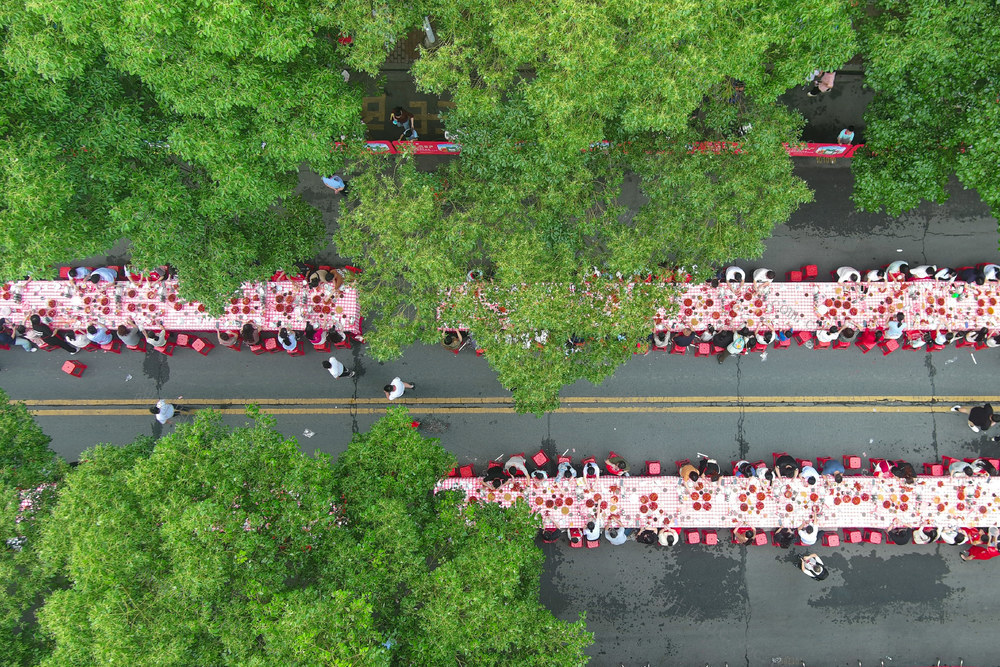 小龙虾   经济  农业  旅游   文化  高质量  游客  

