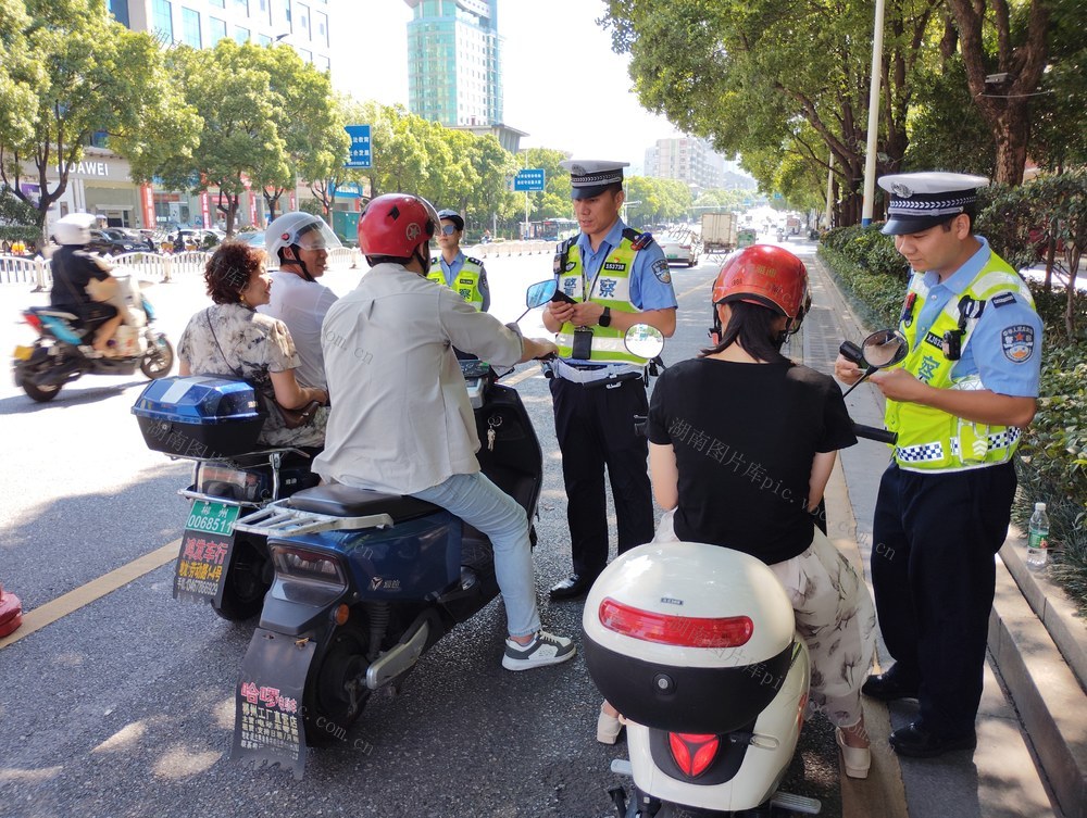 交通安全 交通秩序  电动自行车 