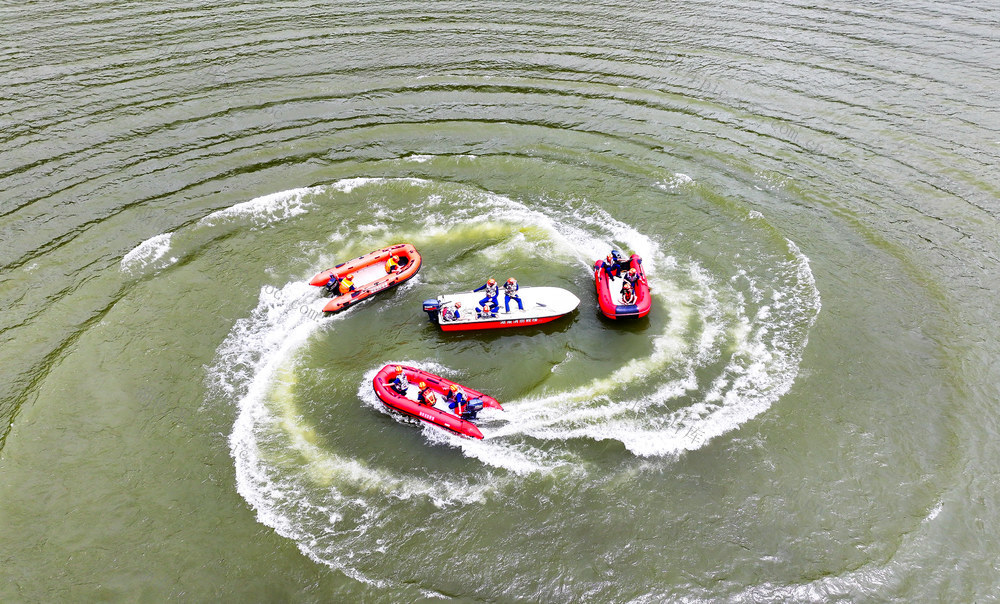 水上  救援  训练  备战  防汛