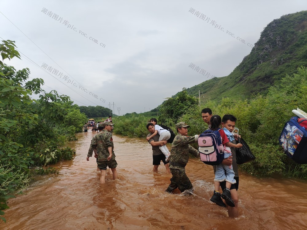 宁远 校车 洪水 基干民兵 安全 