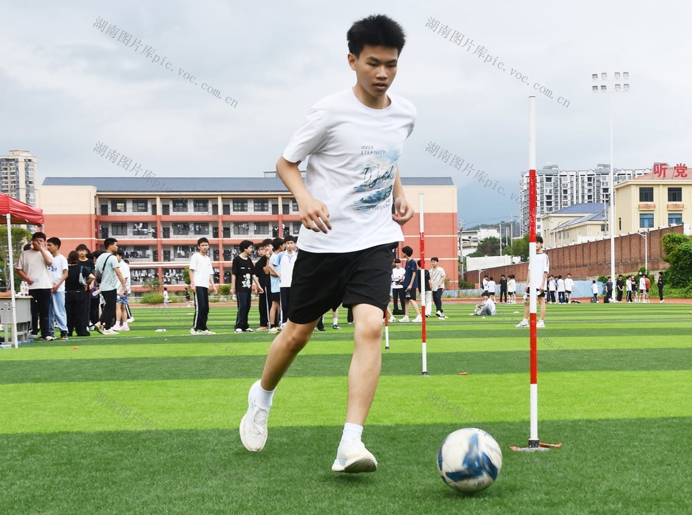 多彩体育  快乐成长