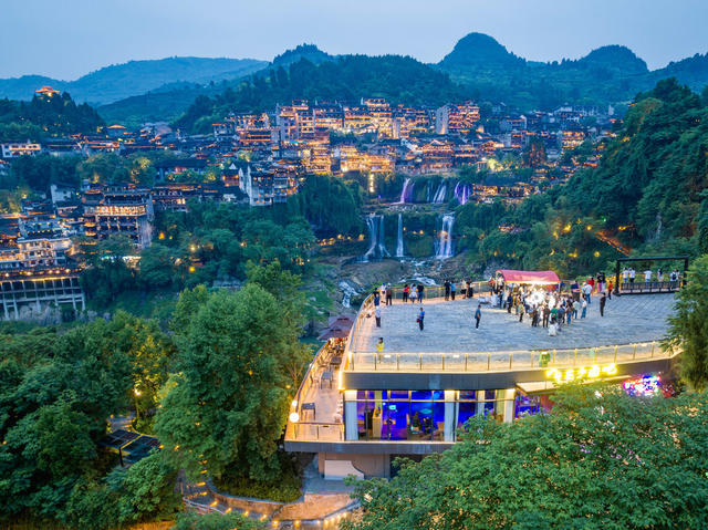 芙蓉镇 瀑布 夜游
