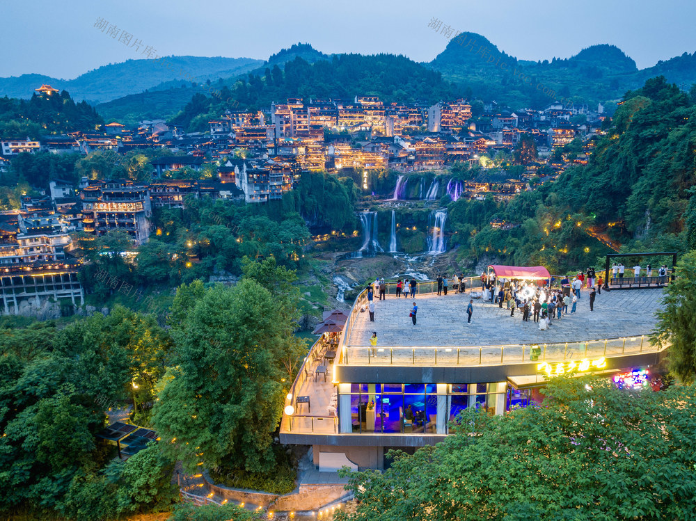 芙蓉镇 瀑布 夜游