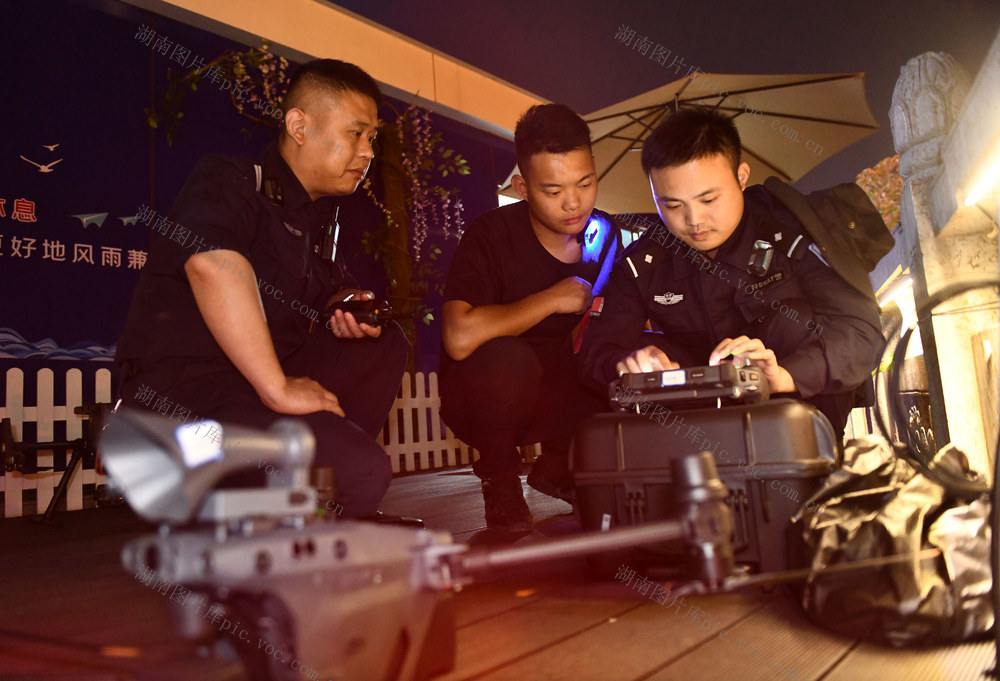 空中快警
道县