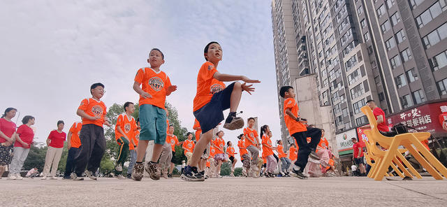 株洲成立第一支儿童微马跑团