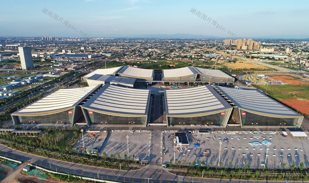 长沙会展 高铁 南站