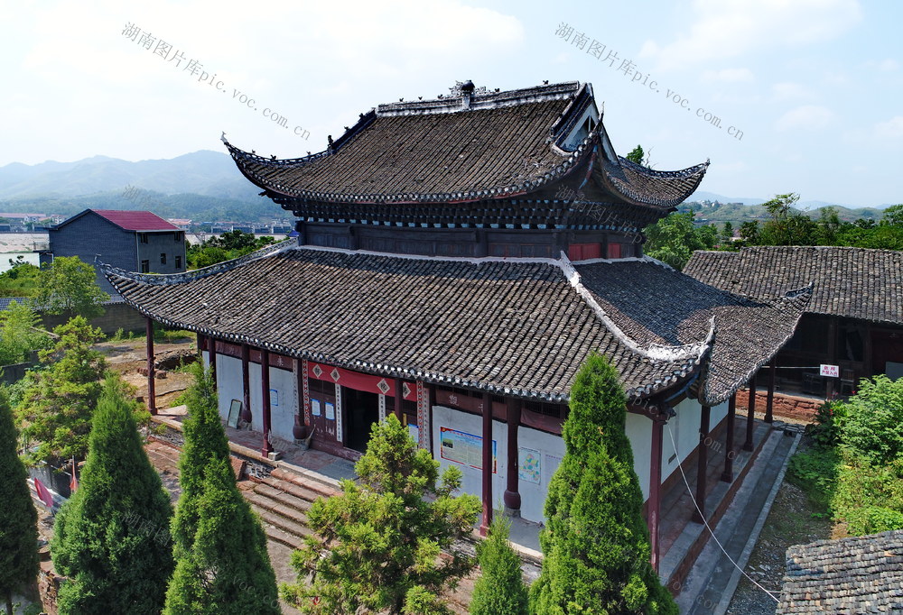 沅江 大雄宝殿 罗汉 斗拱