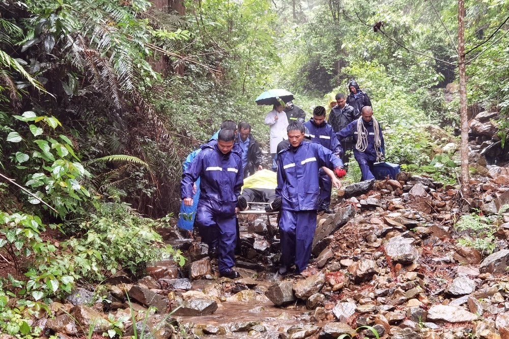 消防 联动 救援 深山 偏瘫 老人 