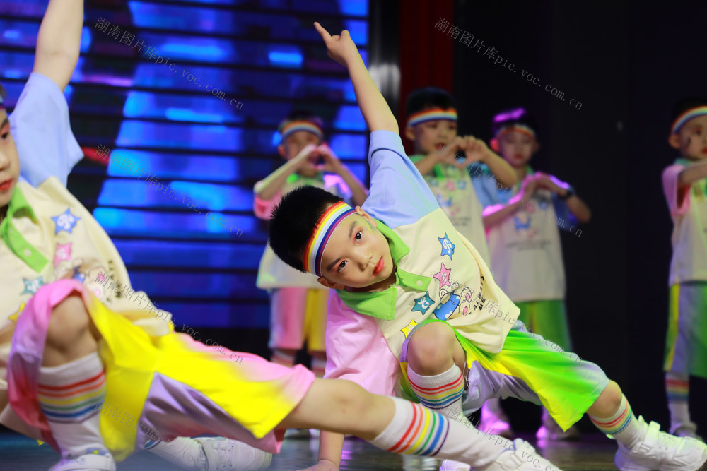 萌娃 欢歌 热舞  文艺  表演  六一