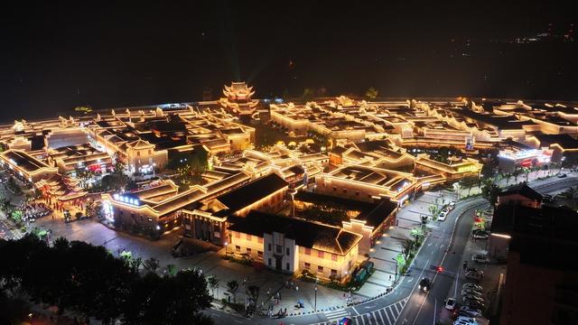 益阳口明清囗古城囗 灯光口璀璨