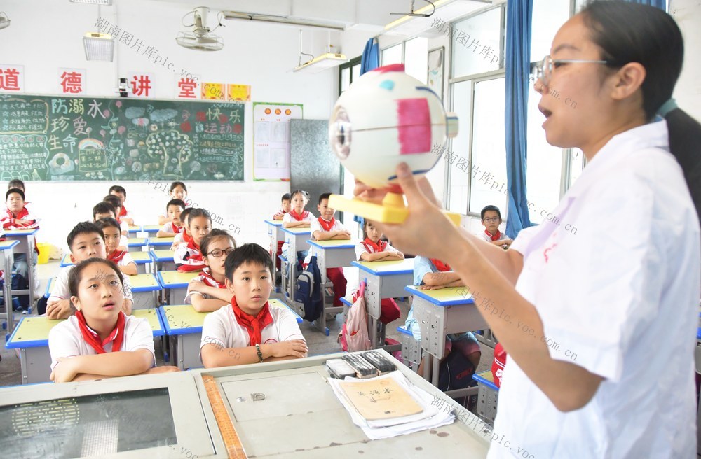 爱眼护眼   健康成长   