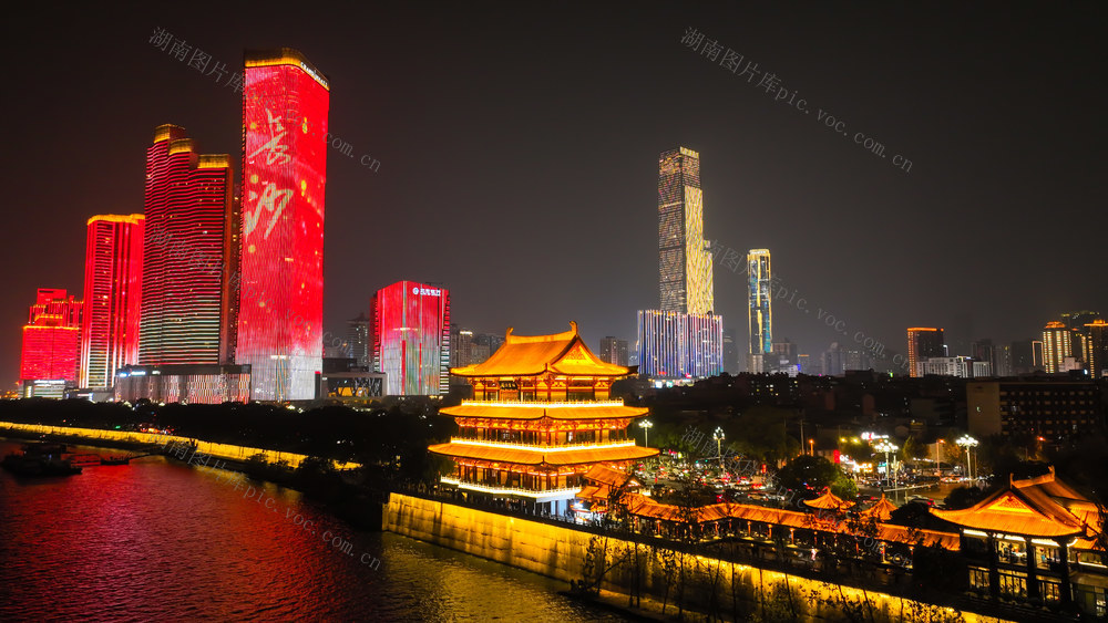 长沙沿江夜景