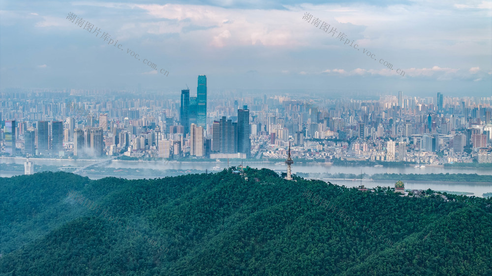 雨后长沙全景