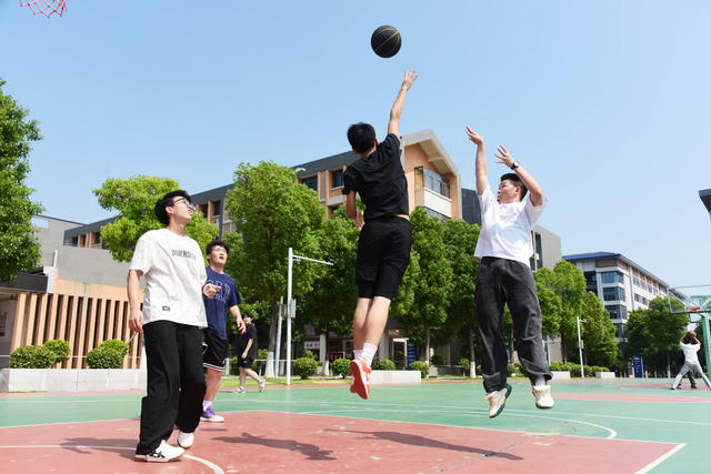 高考  减压  体育竞技  轻松应考