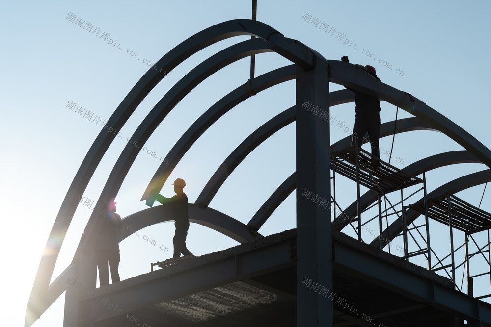 民生项目 文体驿站 战高温