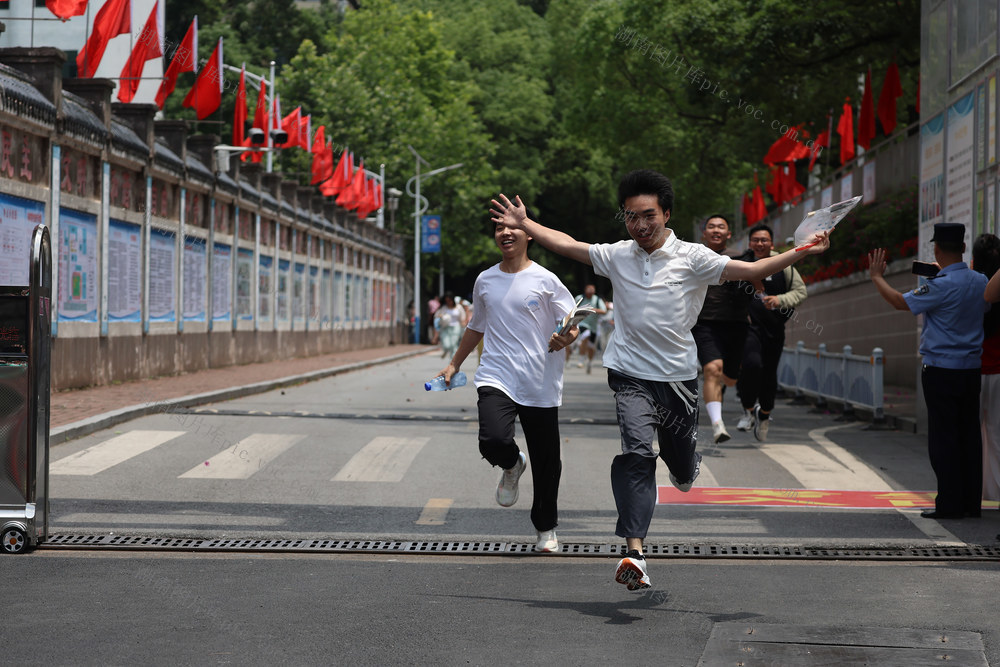 高考 第一天 第三中学 语文