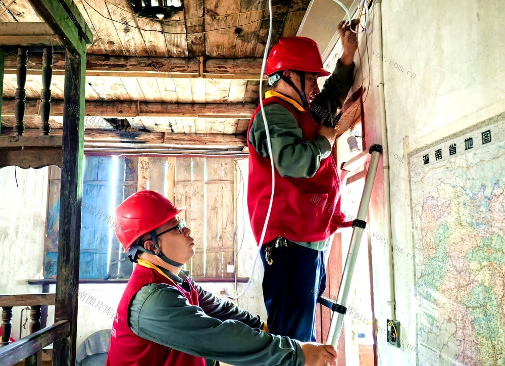 服务队  度潭村  关爱