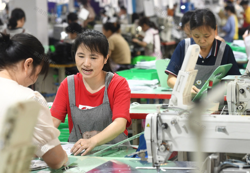 双过半
经济
道县