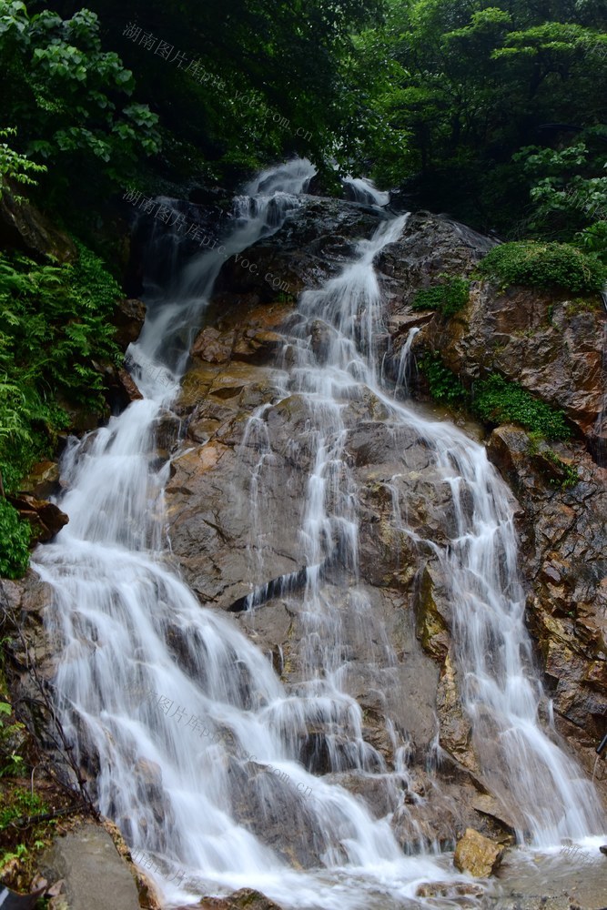 瀑布  公园 王仙岭 生态旅游  绿水青山