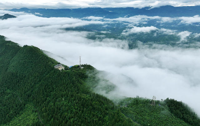 雨后 流云 景色 山脉 如画