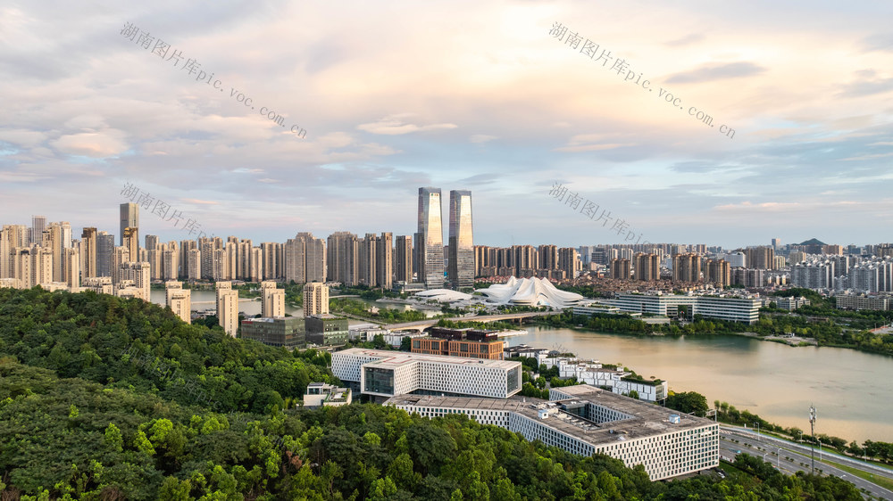 长沙湘江新区梅溪湖