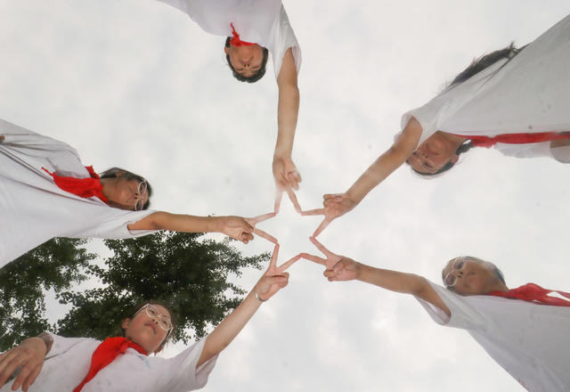 小学生 创意毕业照 归盘园学校