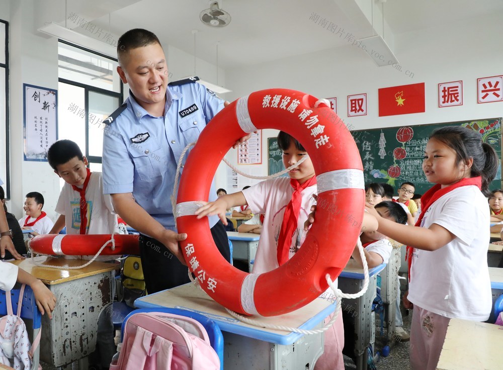  预防溺水   护航成长