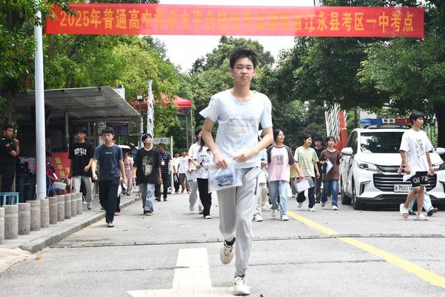 湖南高中学考拉开序幕