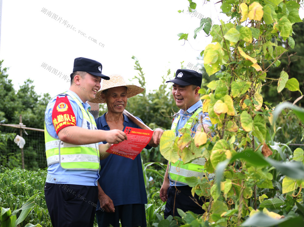 怀化铁警狠抓夏季安全不放松
