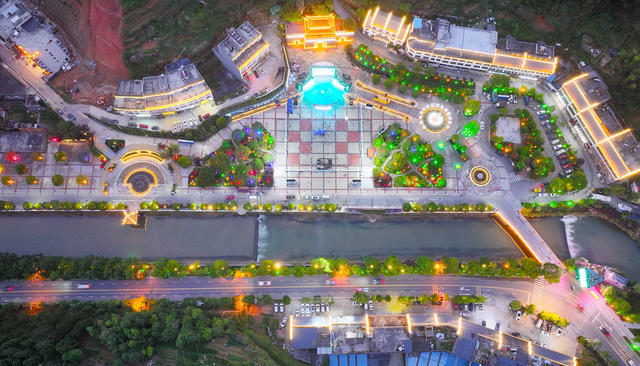 公园  夜景  璀璨  