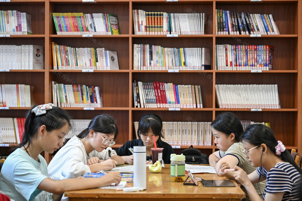 资兴市 图书馆 自习 高考 中考