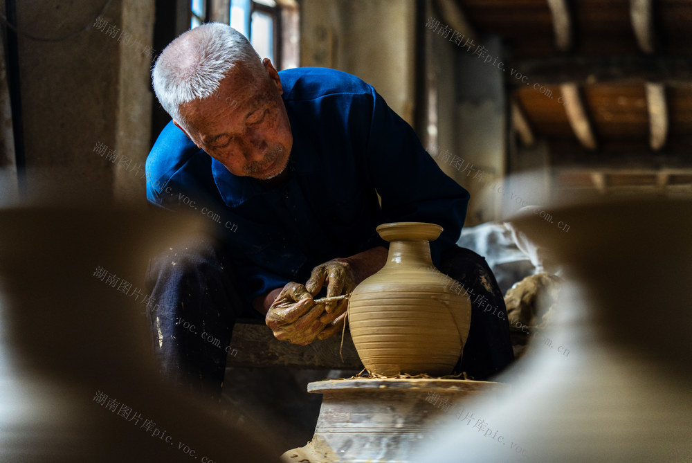 非遗技艺 带动增收 土陶瓷