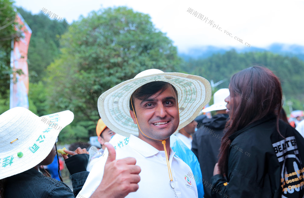 湖南桂东  清凉氧吧 旅居桂东 游客