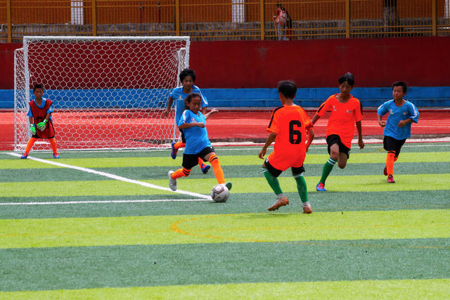 足球  梦想  小学生  姚基金