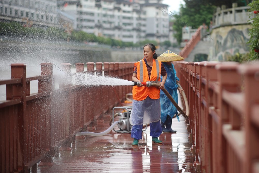 灾后自救、洪水、清淤、保畅、暴雨