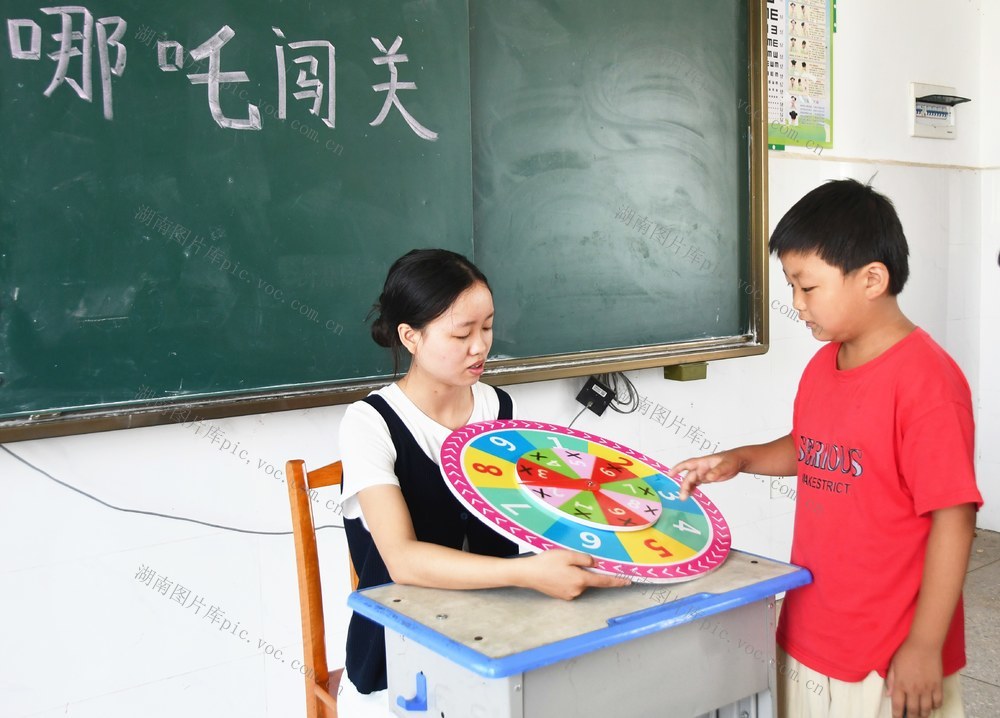  趣味闯关 寓教于乐