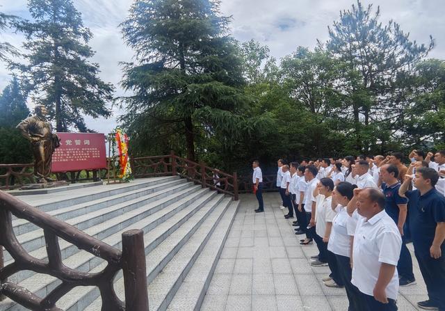 凤凰  重温入党誓词  建党活动 上党课 廉政教育  104周年