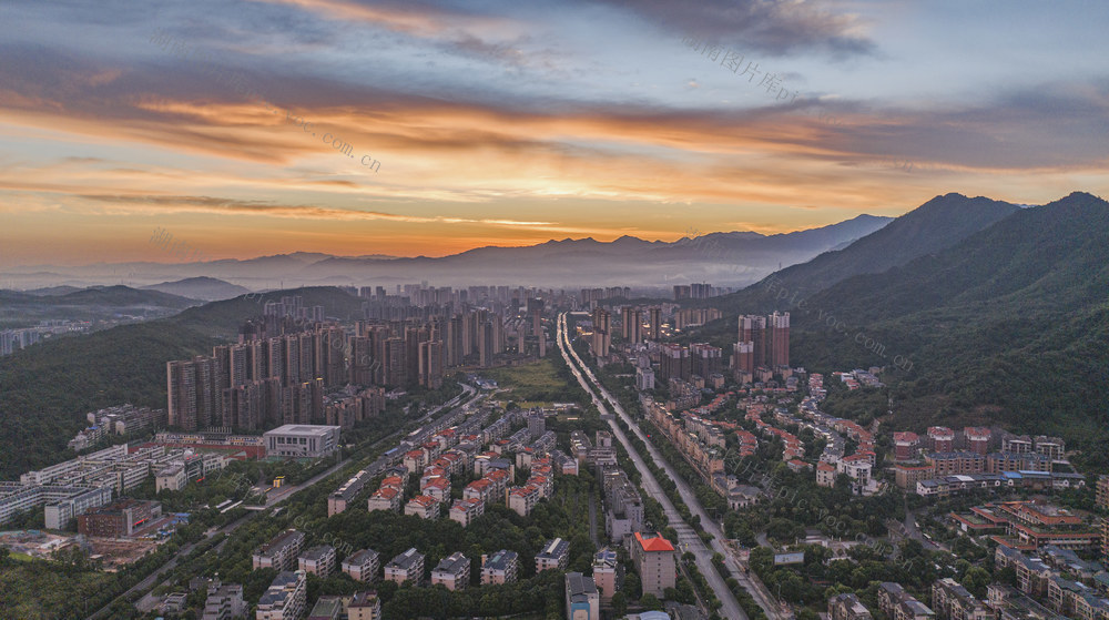 湖南  郴州  城东新区 
 朝霞  画卷  
