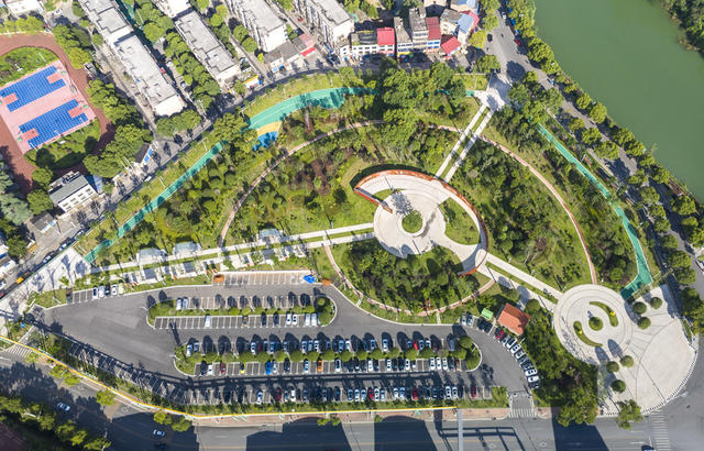 娄底 废旧厂房 文化广场 钢铁文化 人居环境 生活品质