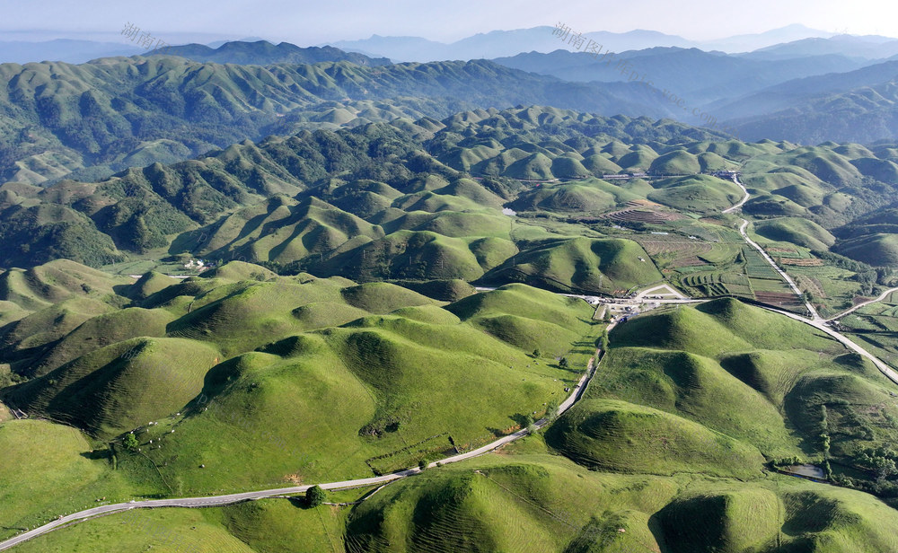 南山 城步 草山 晨 画卷