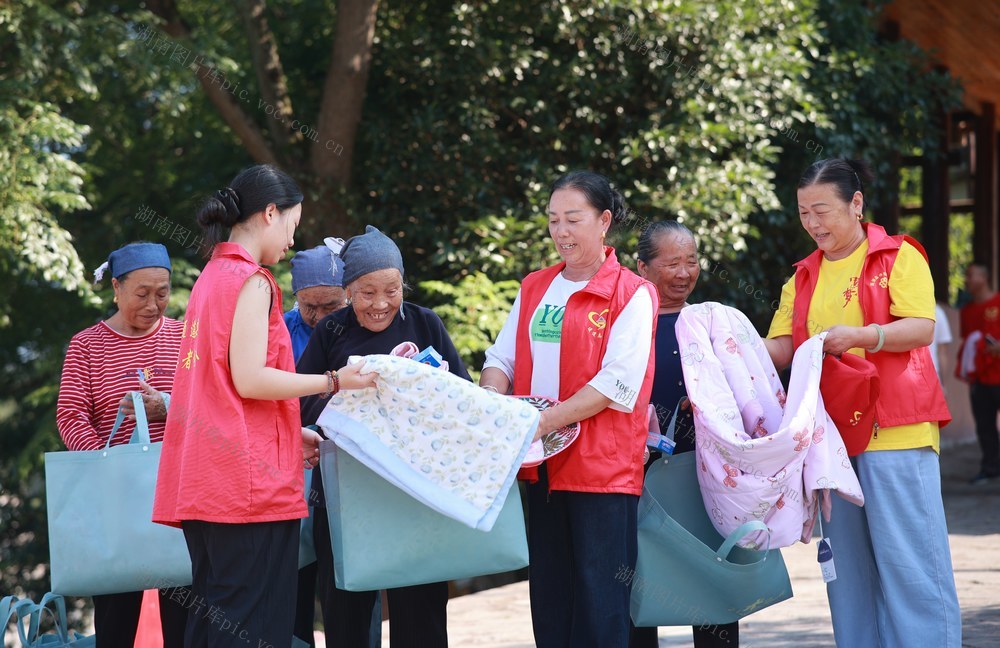 公益、救助、老人、养老、爱心