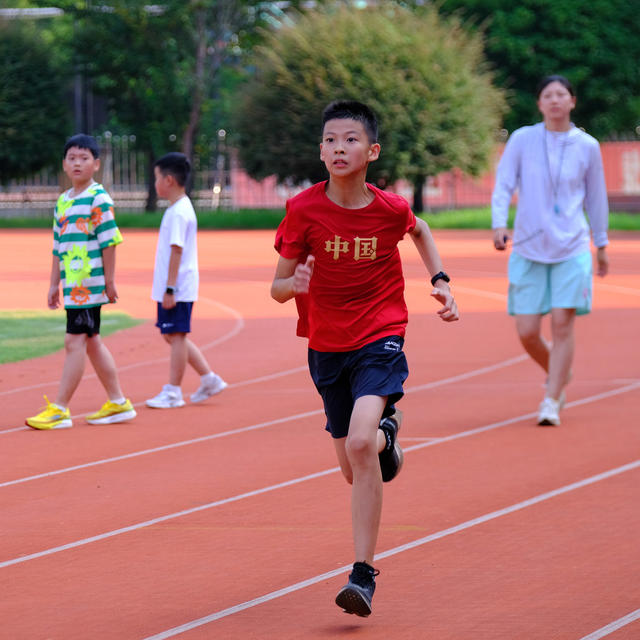 暑期，田径训练