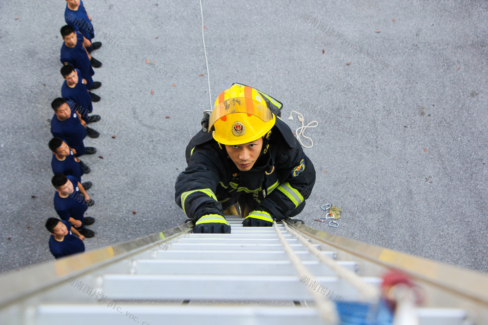 高温 消防 训练 救援 