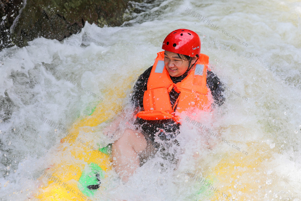 乐享 清凉 漂流 戏水