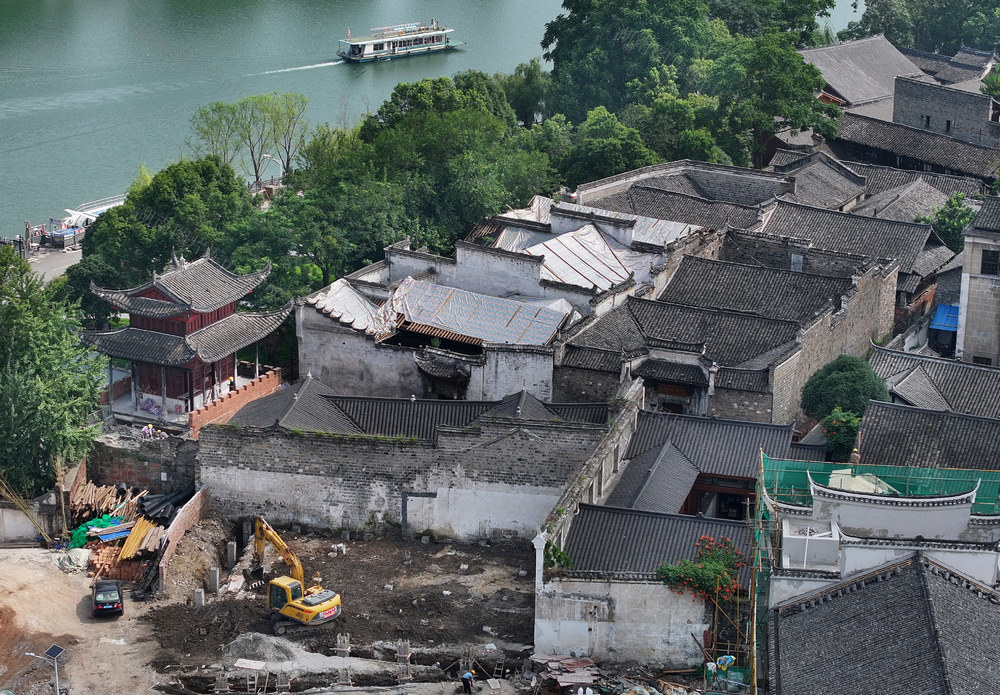 洪江市黔阳古城中正门、杨家大院修缮改造