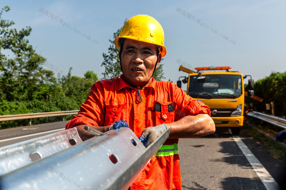 高温天气，交通，安全，保畅