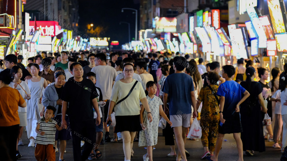 夜市，人气旺，四方坪夜市