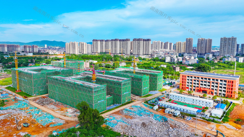 教育  重点  工程  加速  推进